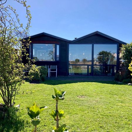 House Marijke With Winter Garden And Direct Access To The Lauwersmeer Anjum Экстерьер фото