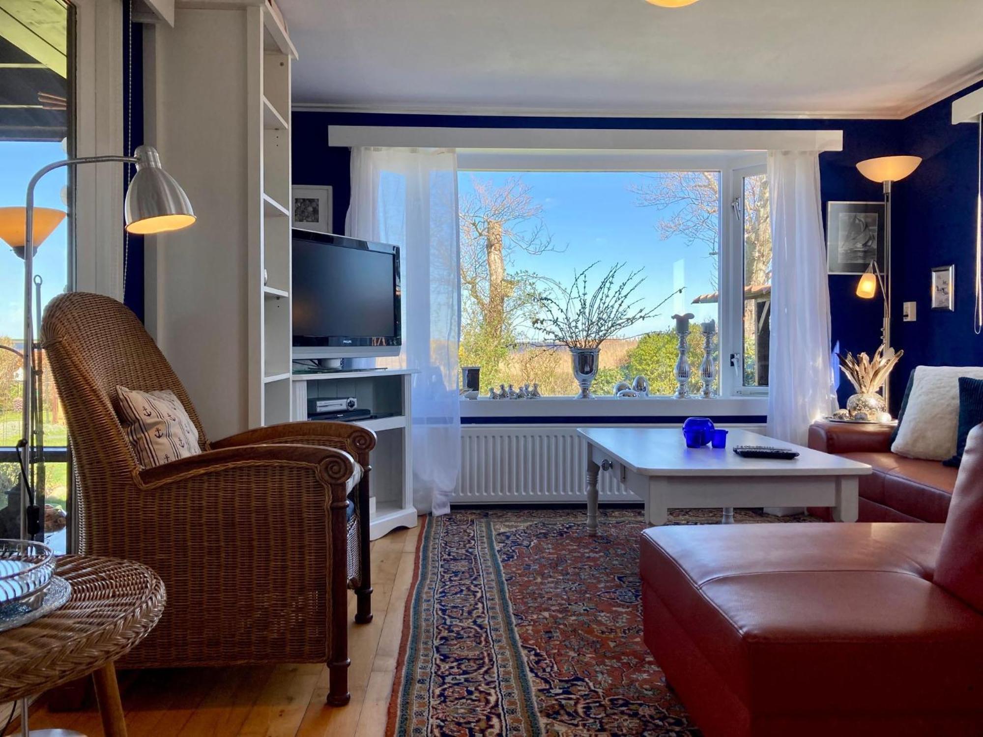House Marijke With Winter Garden And Direct Access To The Lauwersmeer Anjum Экстерьер фото